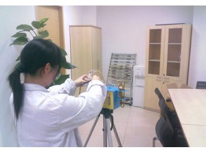 平度市紫云盛家齐先生的新房，因近期需要搬家入住，委托我公司对爱居进行室内空气质量的检测服务。